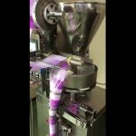 Автоматско механичко гранулирање зрно пакување машина за грав бонбони