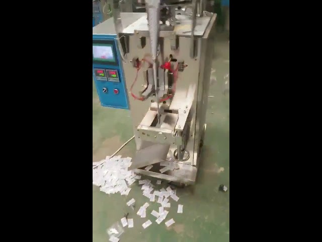 Кина снабдувач Автоматски Вертикална перница Торби чипови течни снек Пакување Машинско