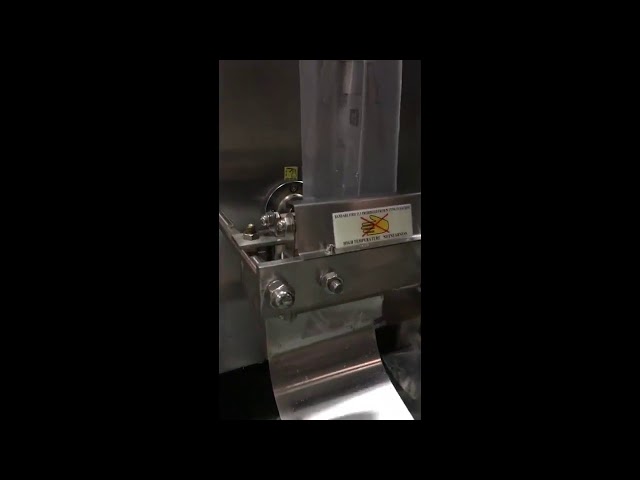 Висококвалитетен автоматски формулар Пополнете печат на кесичката за пиење чиста вода за пакување машина